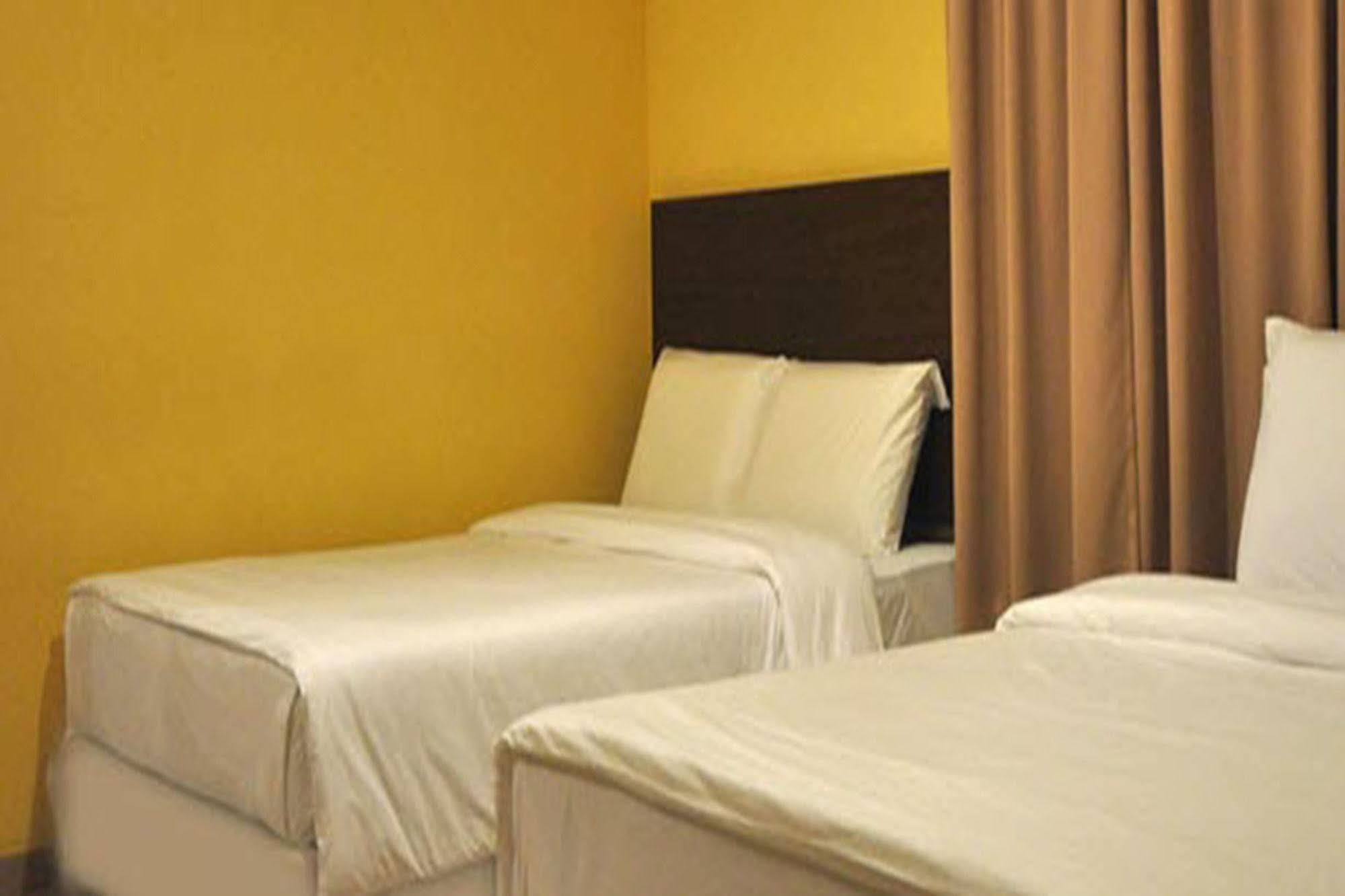 Golden Bay Hotel Malakka Dış mekan fotoğraf