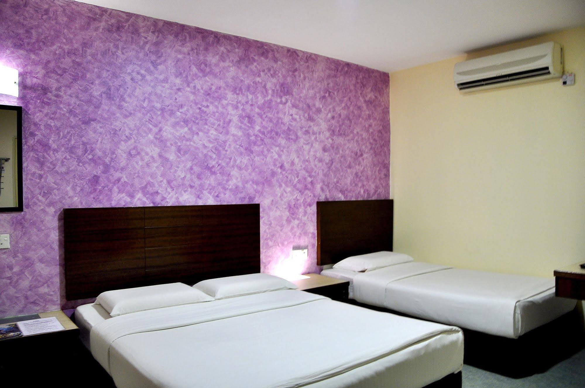 Golden Bay Hotel Malakka Dış mekan fotoğraf